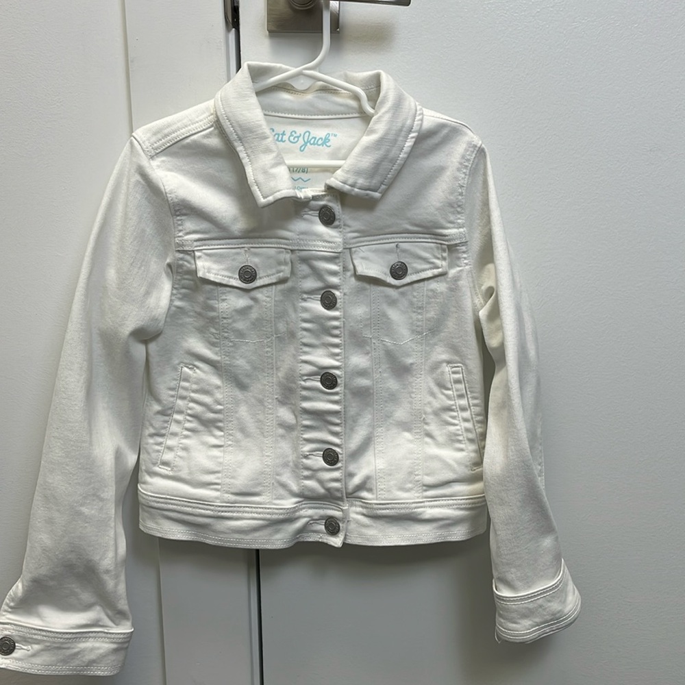 Cat & Jack Girls White Jean Jacket- size medium (7/8)